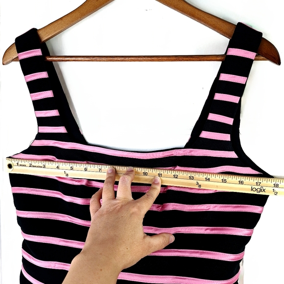 JS Collections Pink & Black Striped Fitted Sleeveless Crop Tank Top Sz 10 - Picture 6 of 10